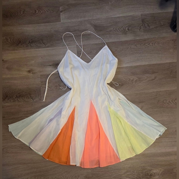 Alice + Olivia White and Multicolor Midi Dress " *DOES NOT HAVE THE BELT* - Picture 4 of 6